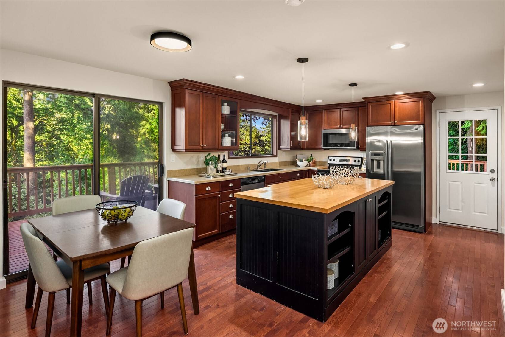 Issaquah, WA 98027,15400 230th AVE SE