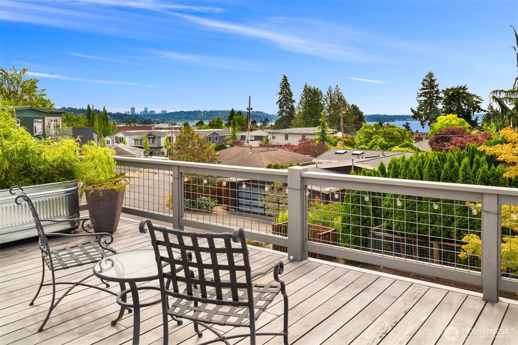 Kirkland, WA 98033,235 10th AVE W
