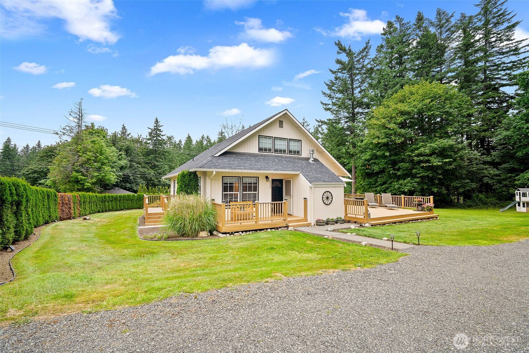 Stanwood, WA 98292,8926 Lakewood RD