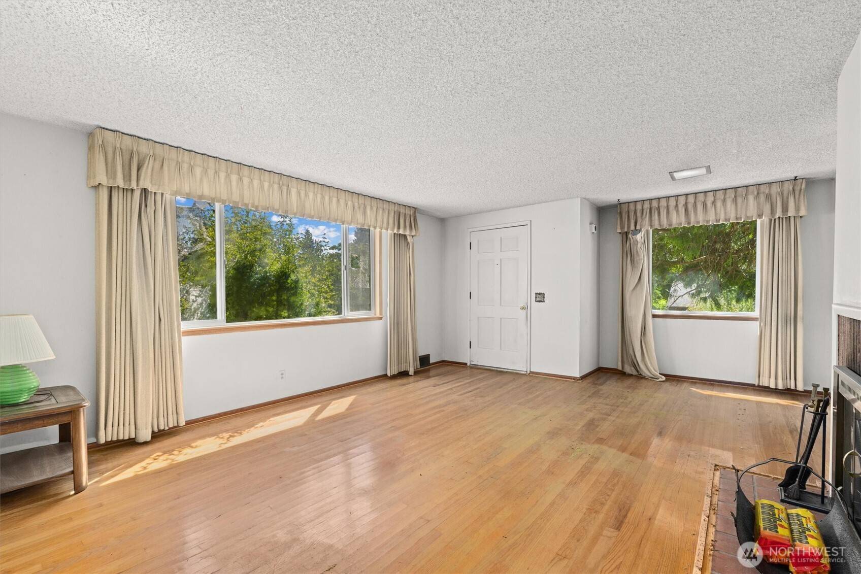 Shoreline, WA 98155,17030 14th AVE NE