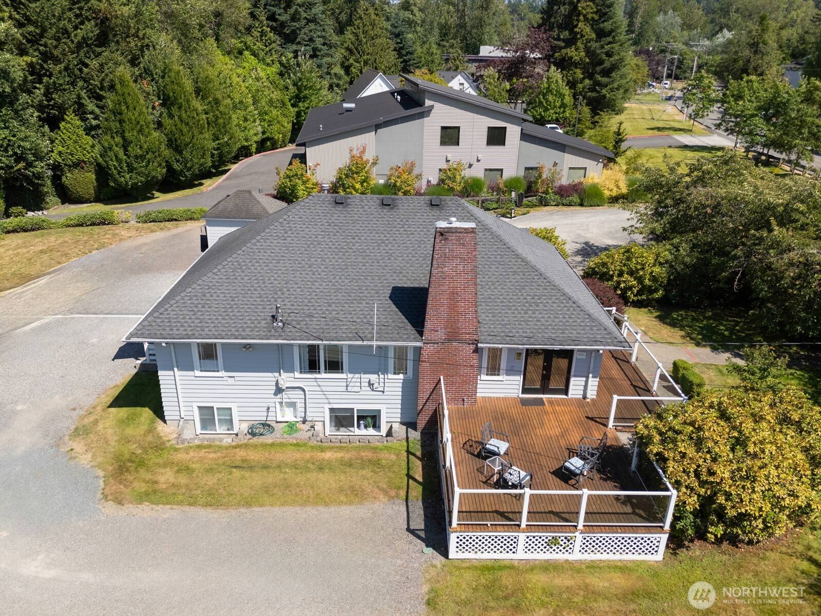 Bothell, WA 98011,10516 E Riverside DR