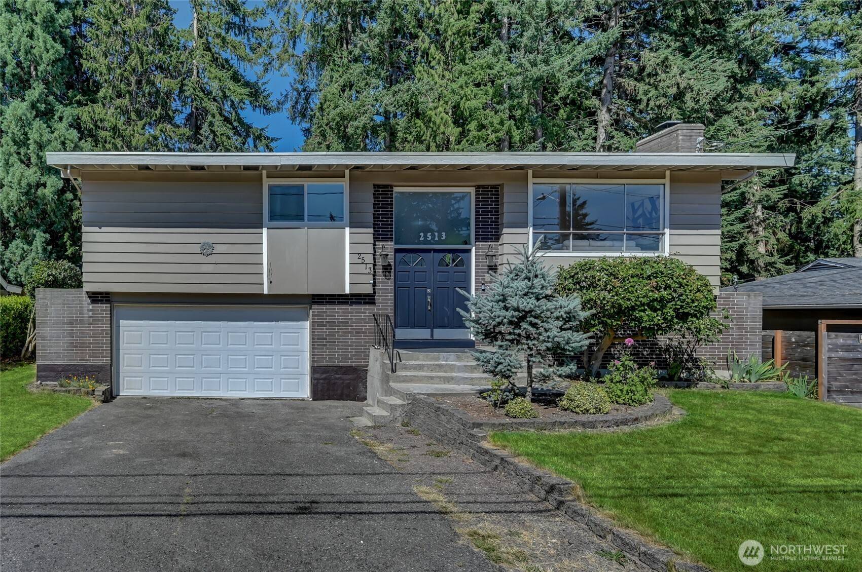 Bellevue, WA 98008,2513 165th AVE NE