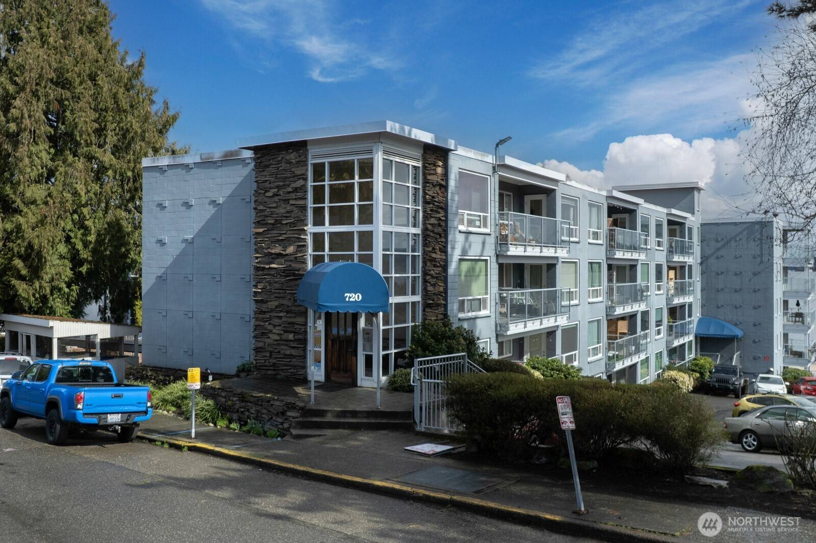 Seattle, WA 98144,720 Lakeside AVE S #103