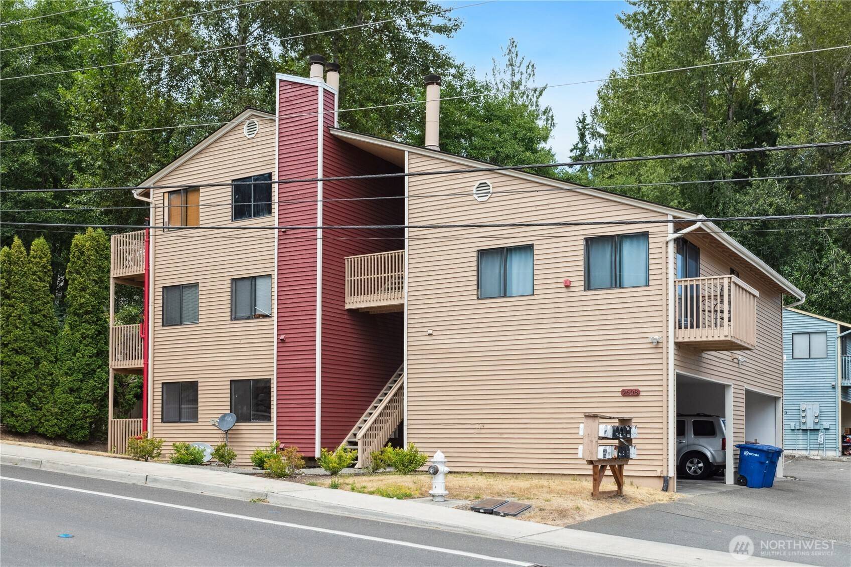 Bothell, WA 98011,9608 NE 188th ST