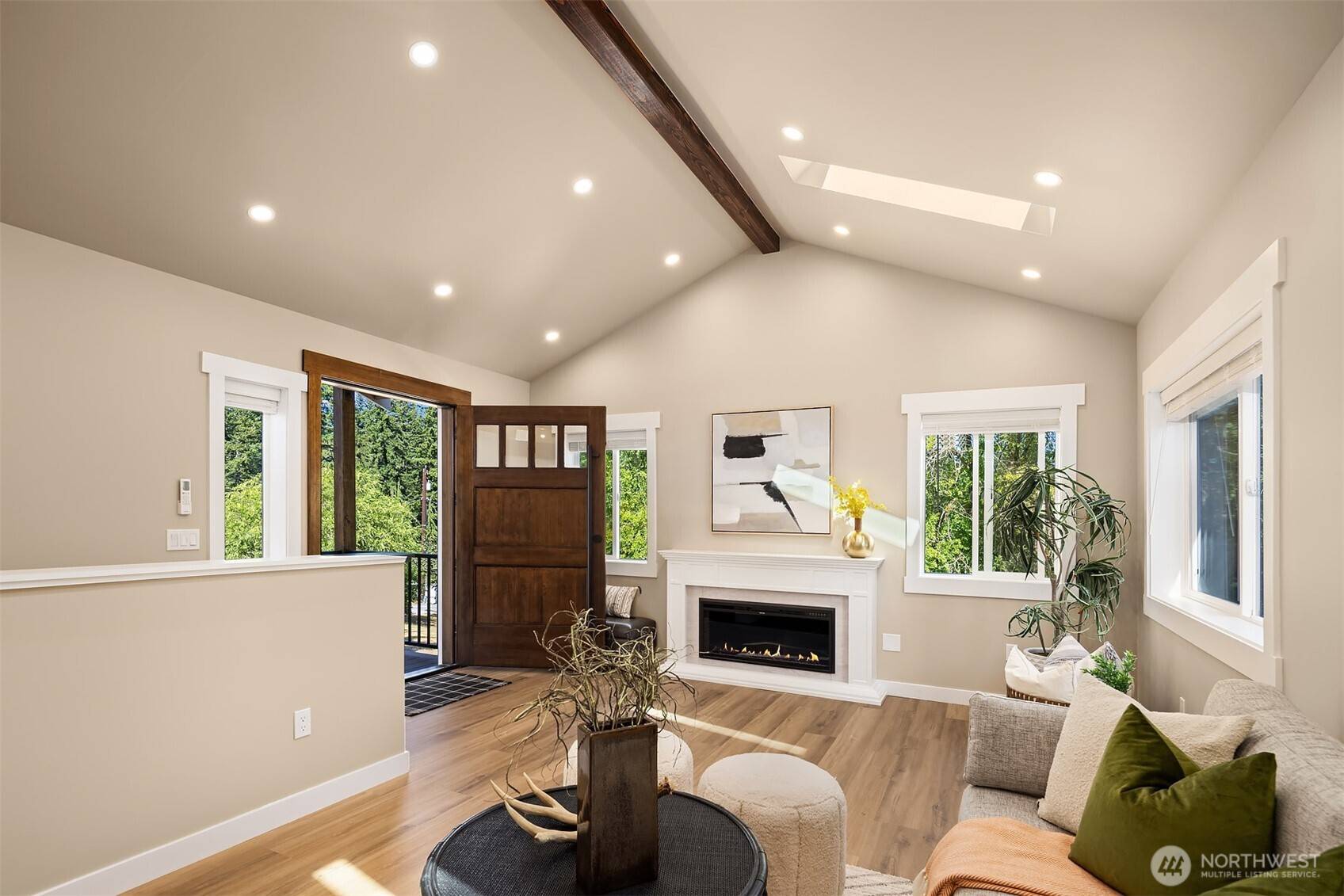 Edmonds, WA 98026,6830 174th ST SW