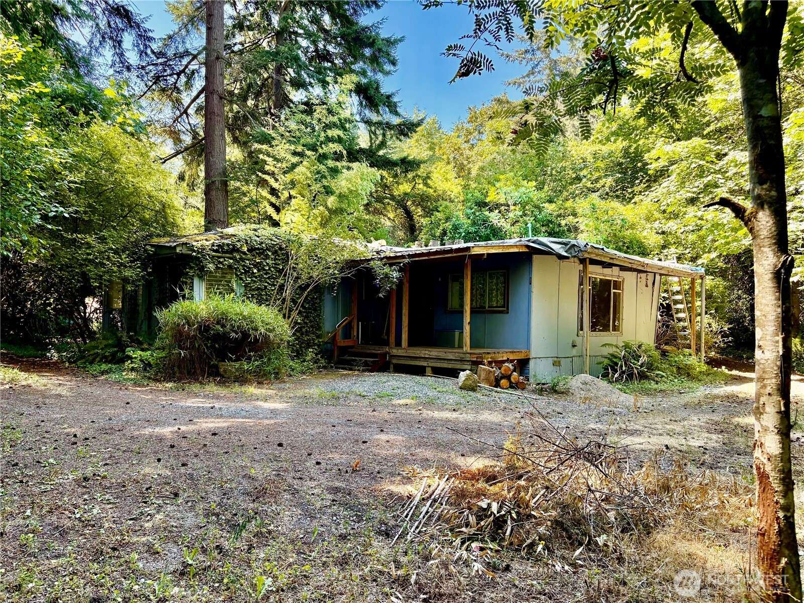 Vashon, WA 98070,9926 SW 116th ST