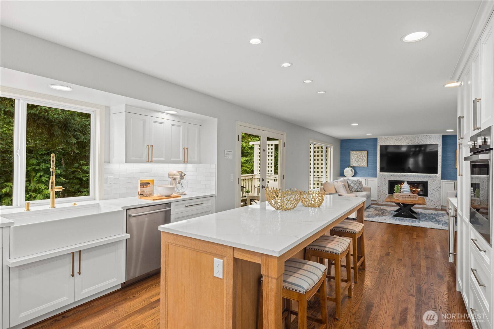 Bellevue, WA 98006,16690 SE 56th PL