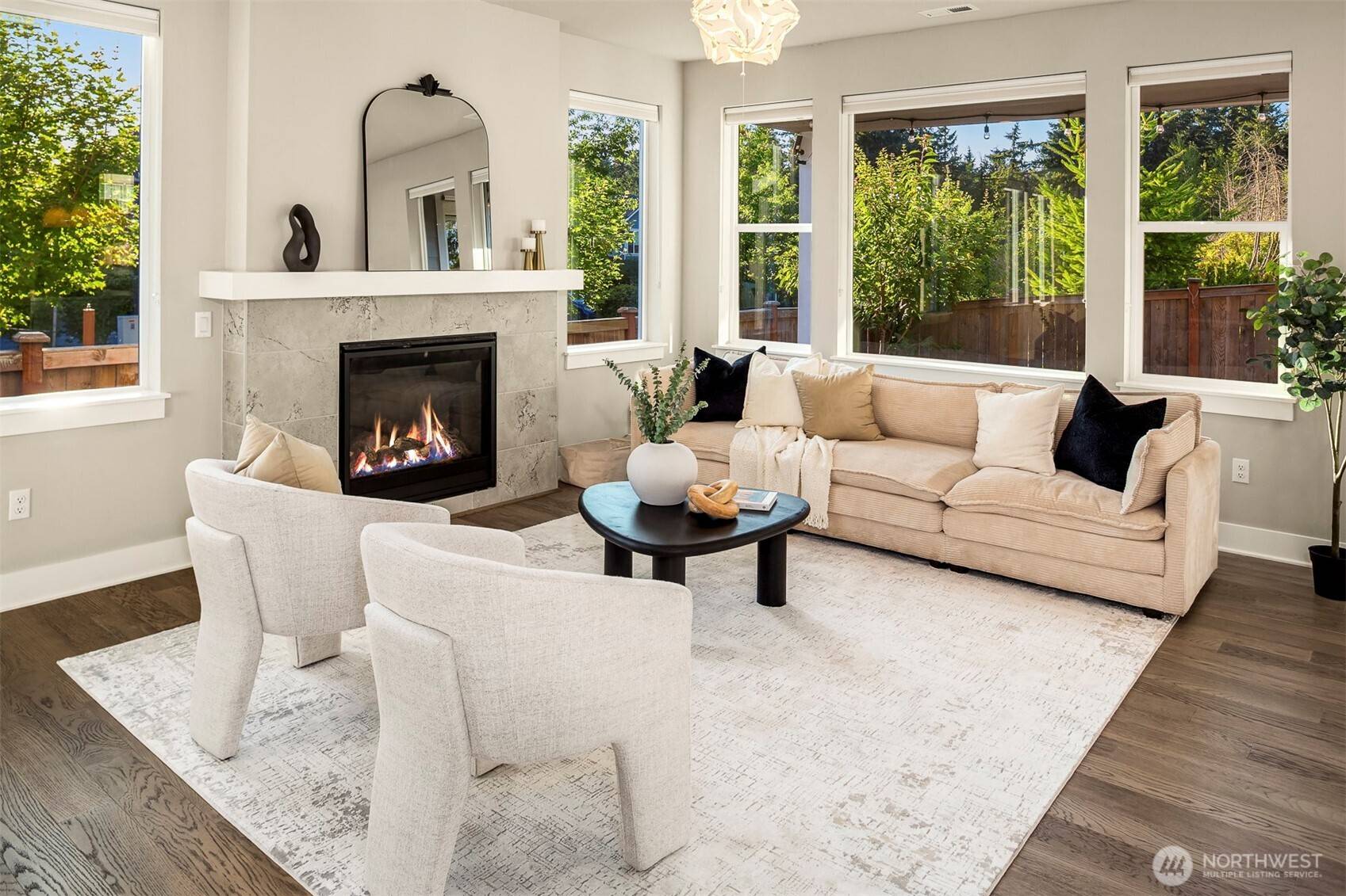 Edmonds, WA 98026,5931 155th ST SW