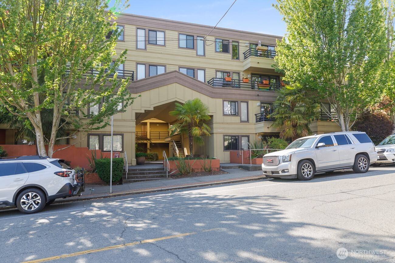 Seattle, WA 98103,3401 Wallingford AVE N #402