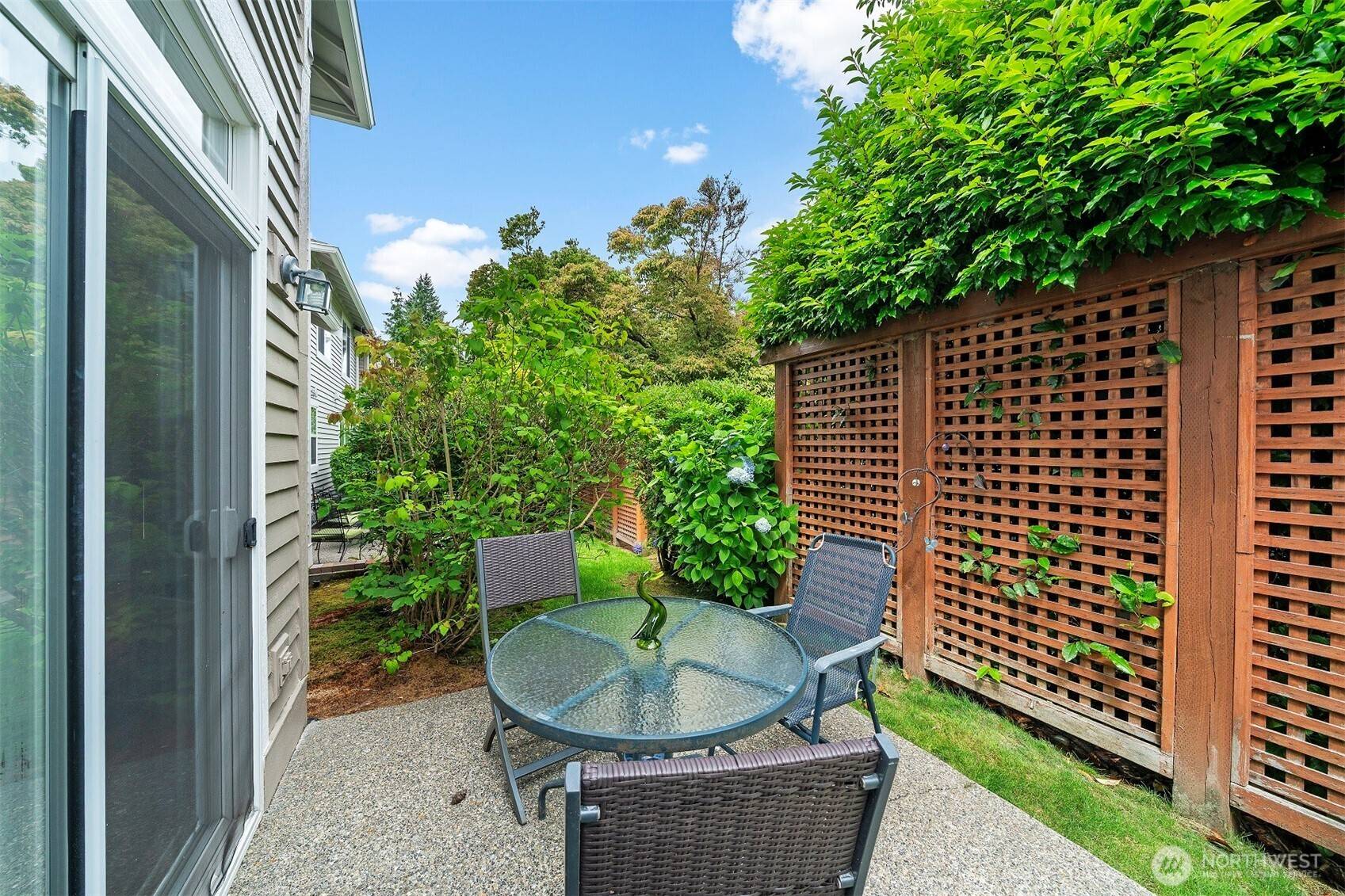Edmonds, WA 98026,8510 Main Street #A104