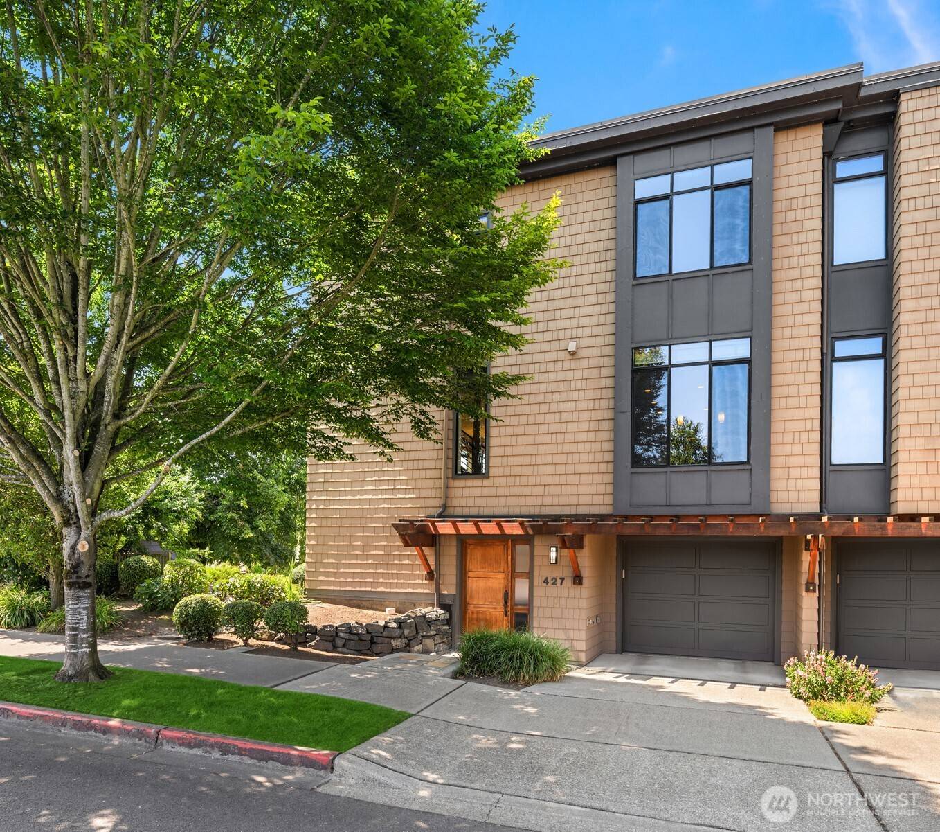 Kirkland, WA 98033,427 2nd ST S #A