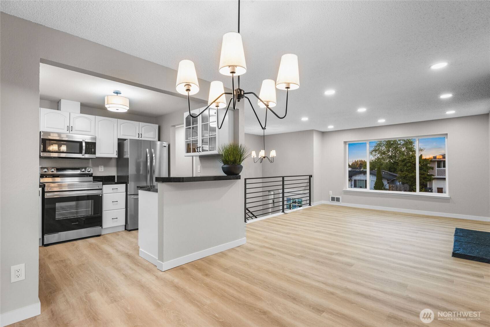 Tacoma, WA 98422,1007 Norpoint NE