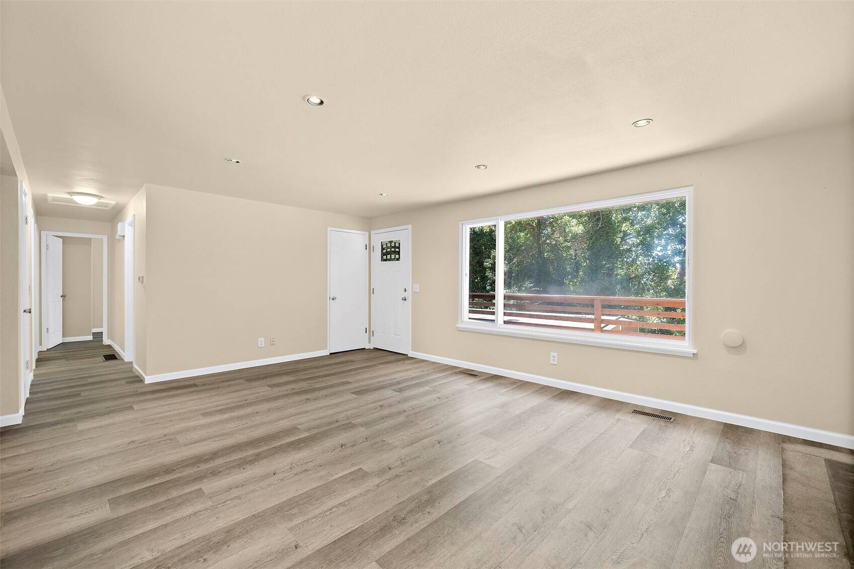 Burien, WA 98168,12818 8TH AVE S