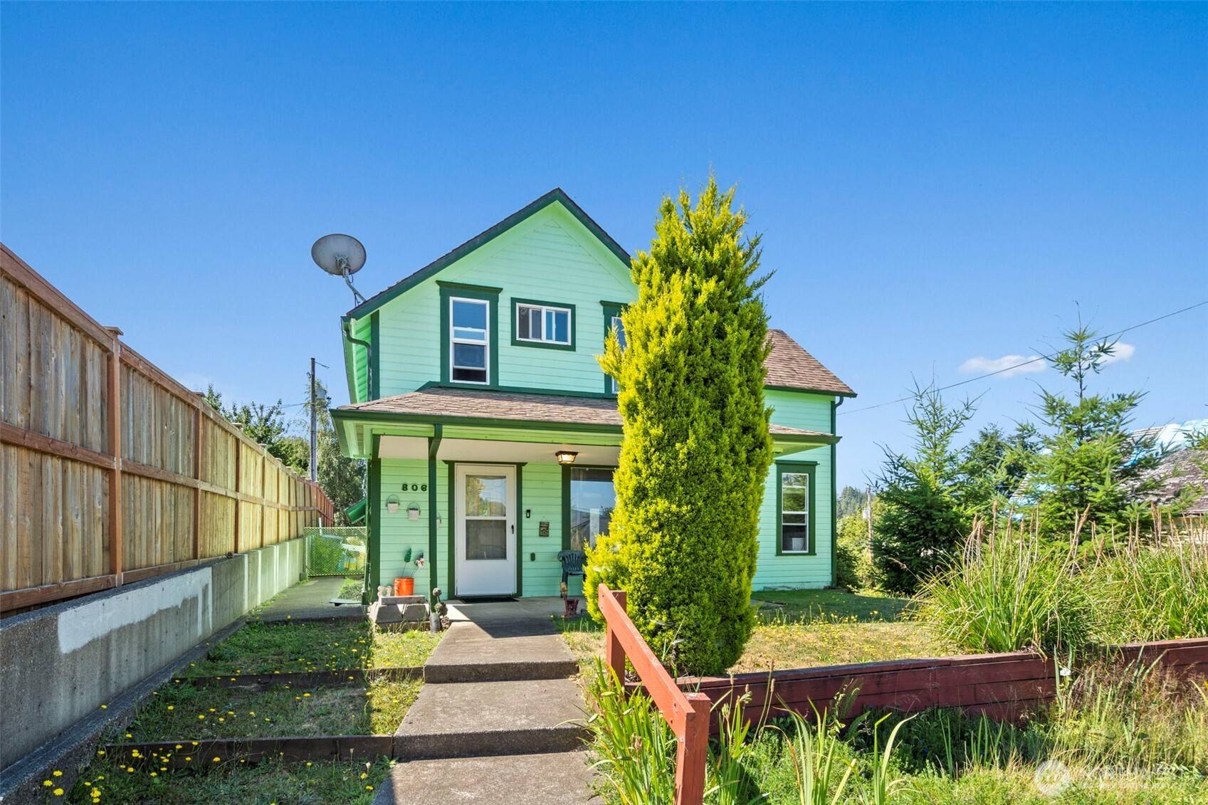 Raymond, WA 98577,806 California ST