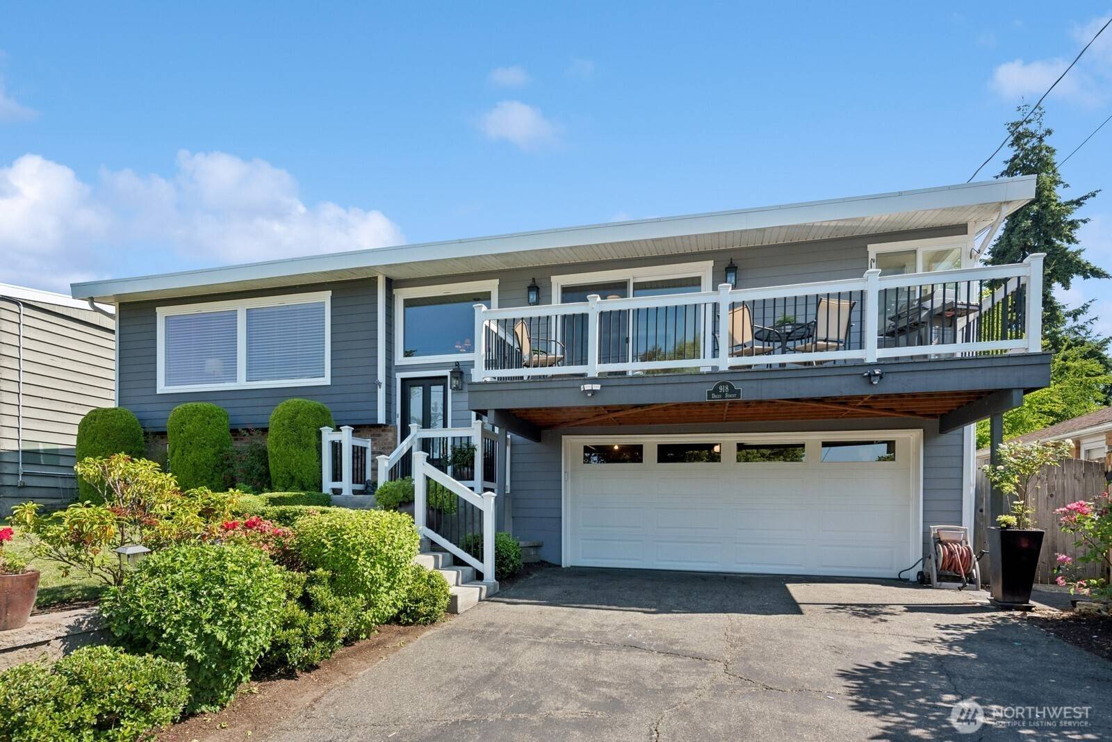 Edmonds, WA 98020,918 Daley ST