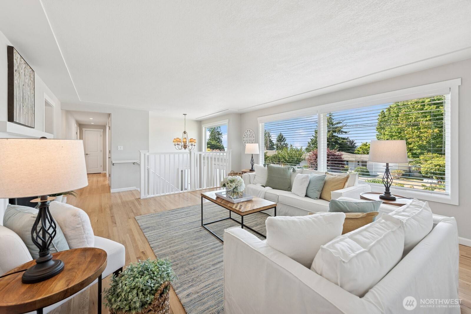 Edmonds, WA 98020,918 Daley ST