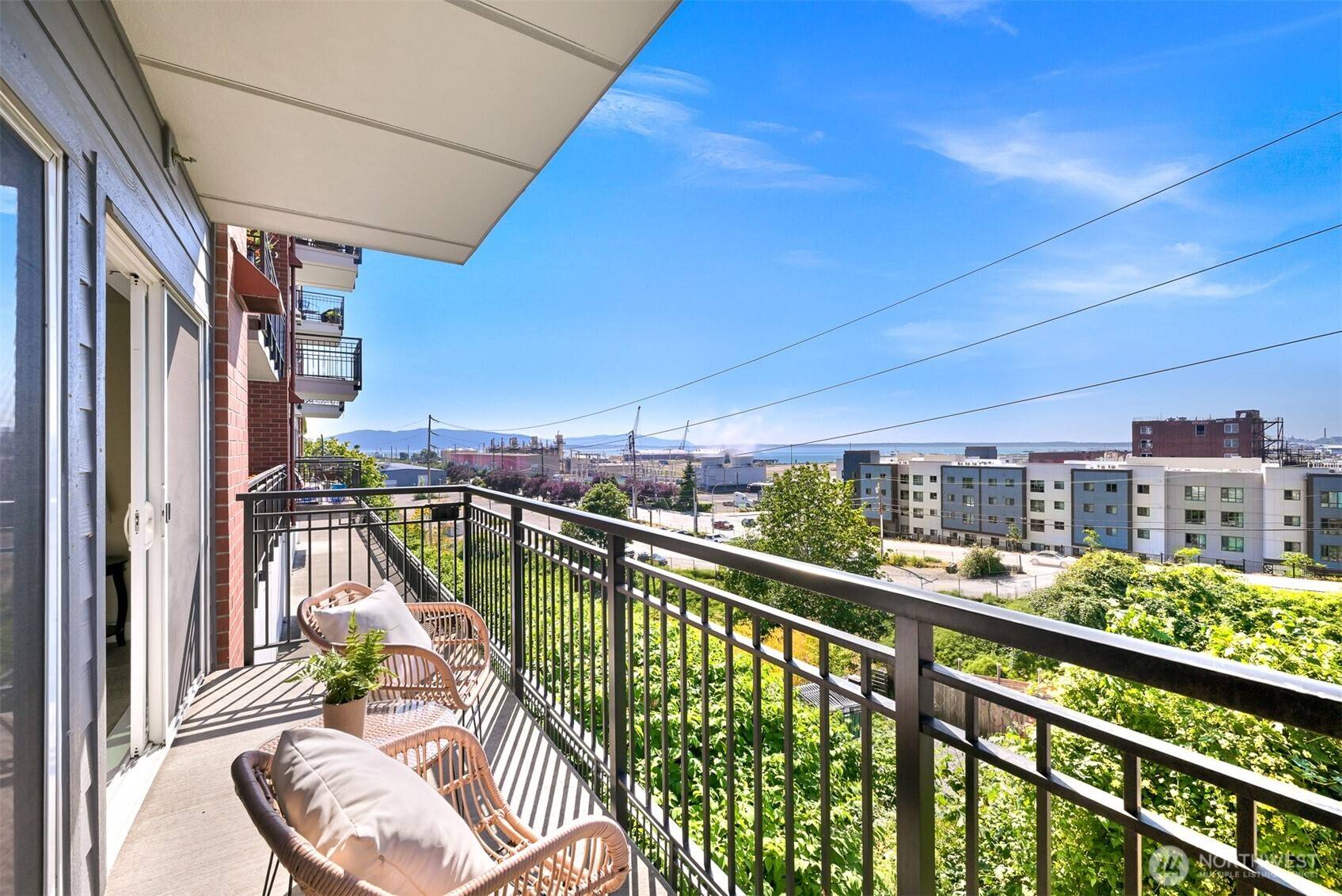 Bellingham, WA 98225,1015 Railroad AVE #210