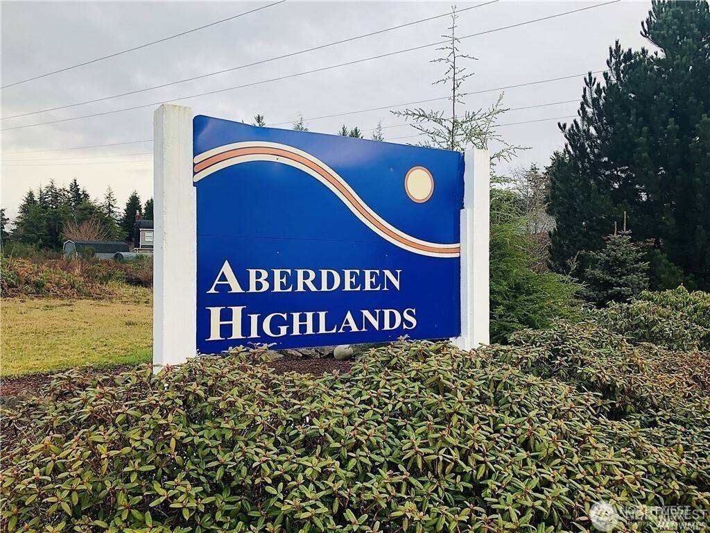 Aberdeen, WA 98520,1412 Grays Pointe LN