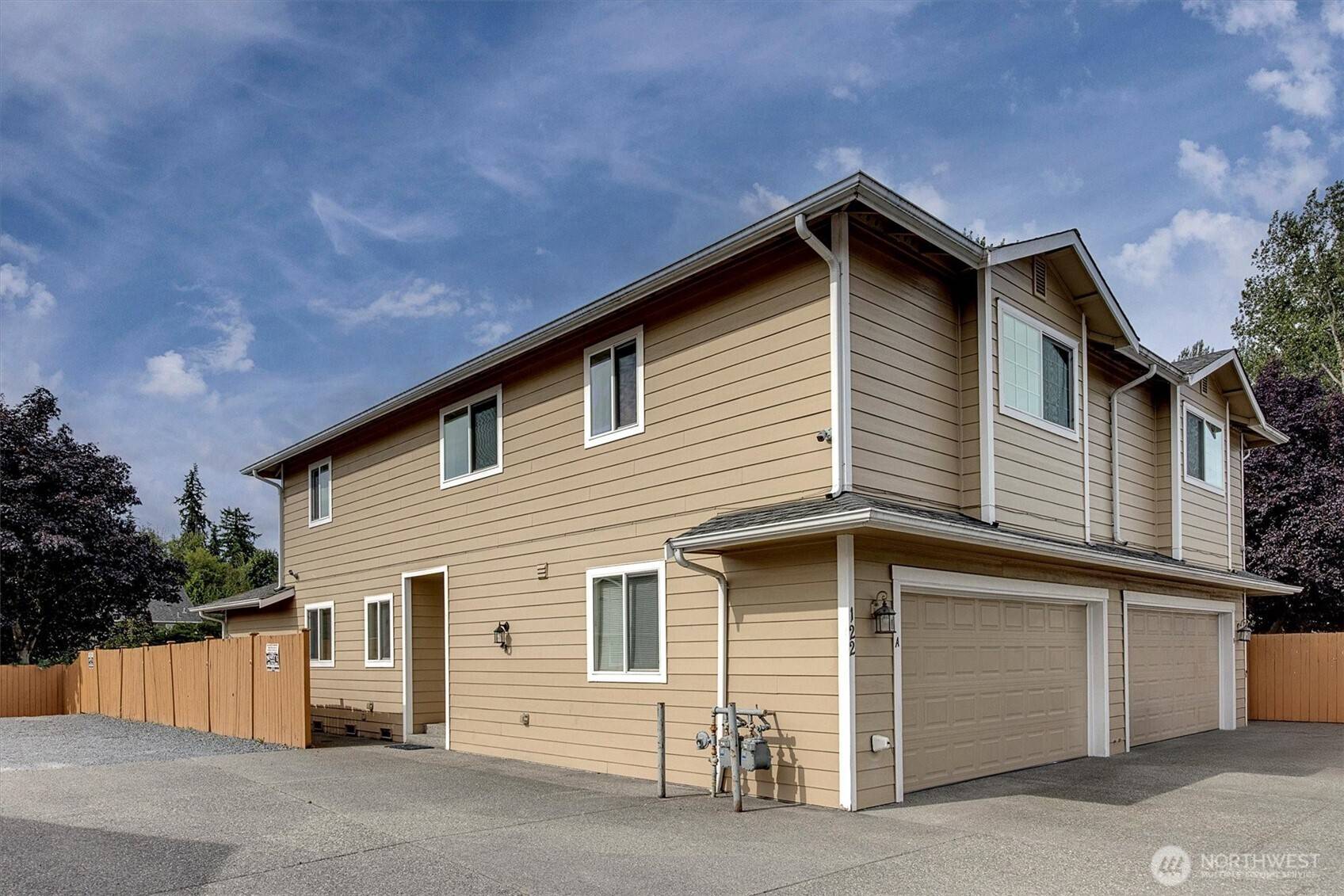 Everett, WA 98208,122 112th ST SE #A & B