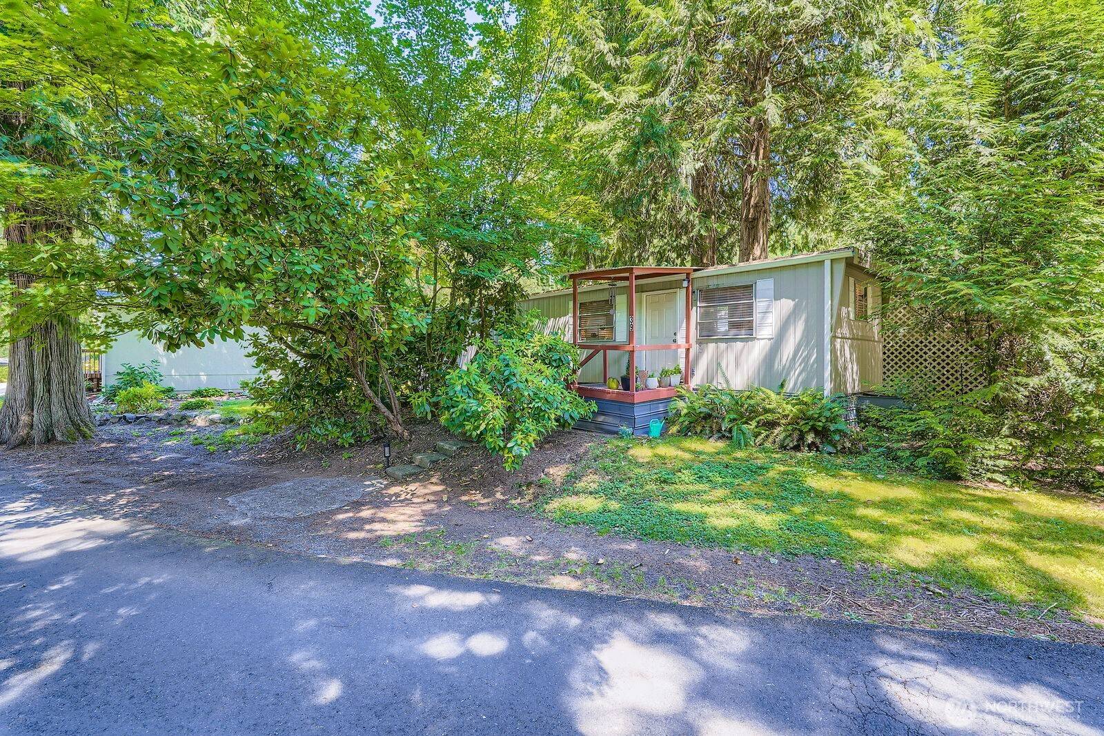 Issaquah, WA 98027,23800 SE Tiger Mountain RD #39