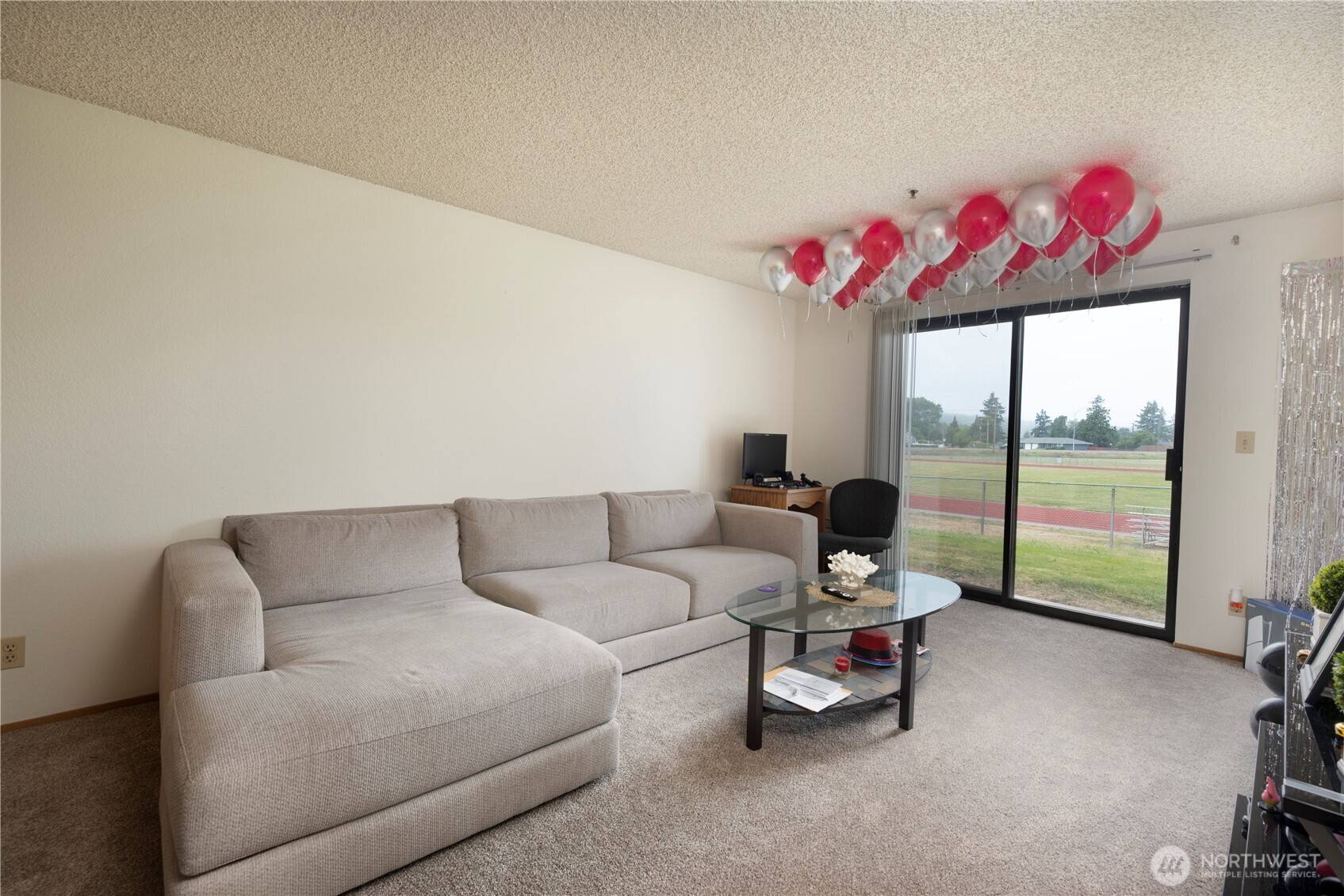 Oak Harbor, WA 98277,726 E Whidbey AVE