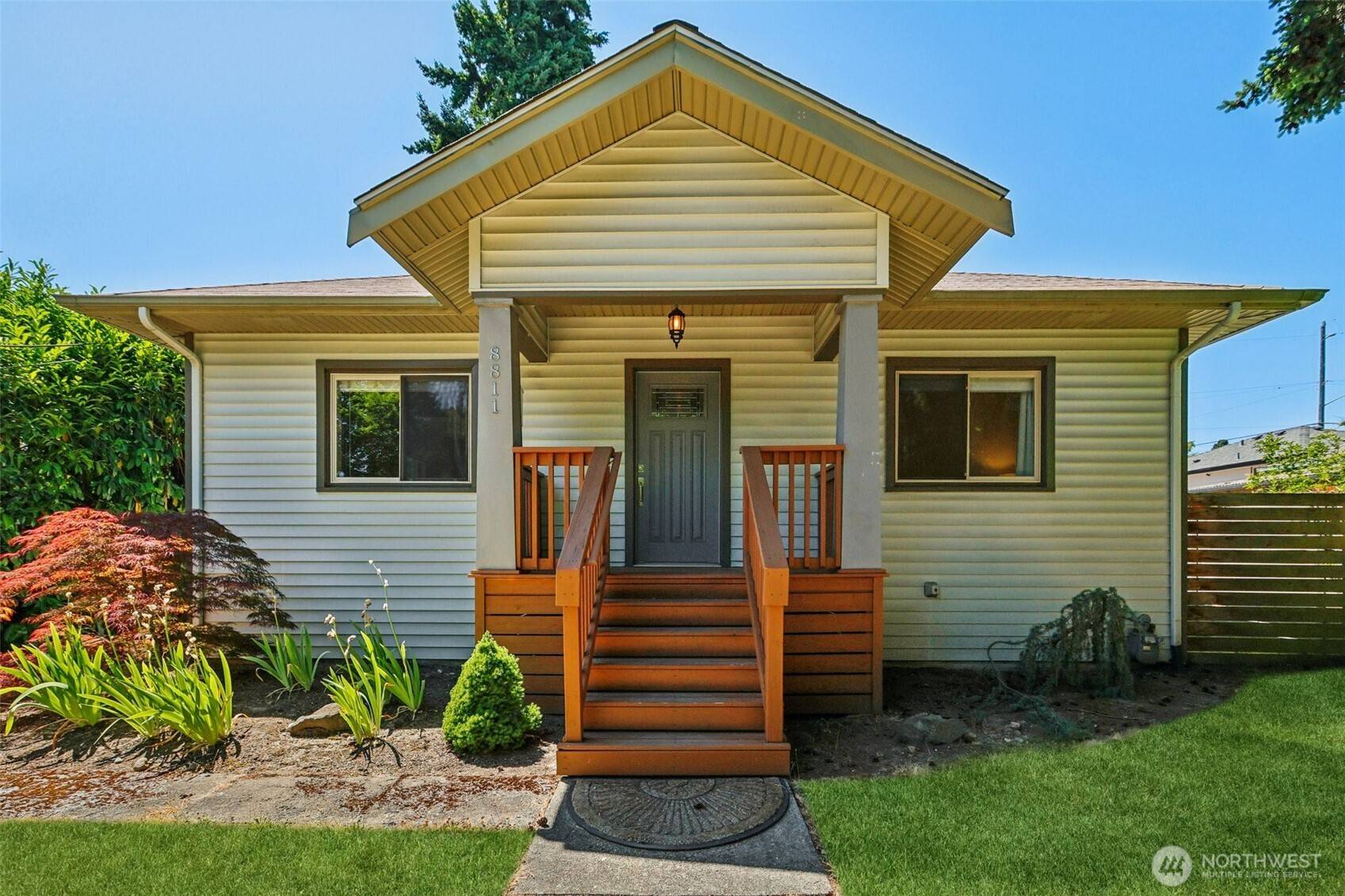 Seattle, WA 98126,8811 35th AVE SW