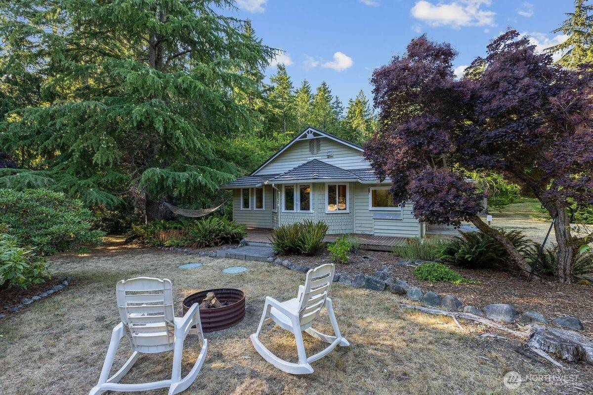 Clinton, WA 98236,3323 Dorothys LN