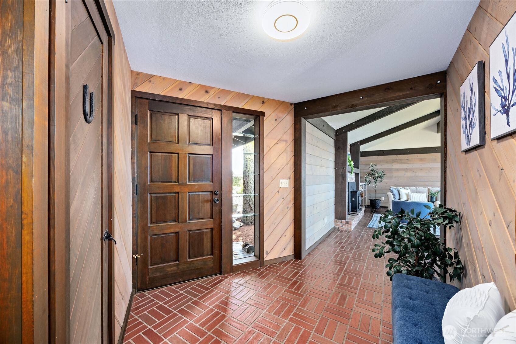 Port Townsend, WA 98368,391 Victoria LOOP