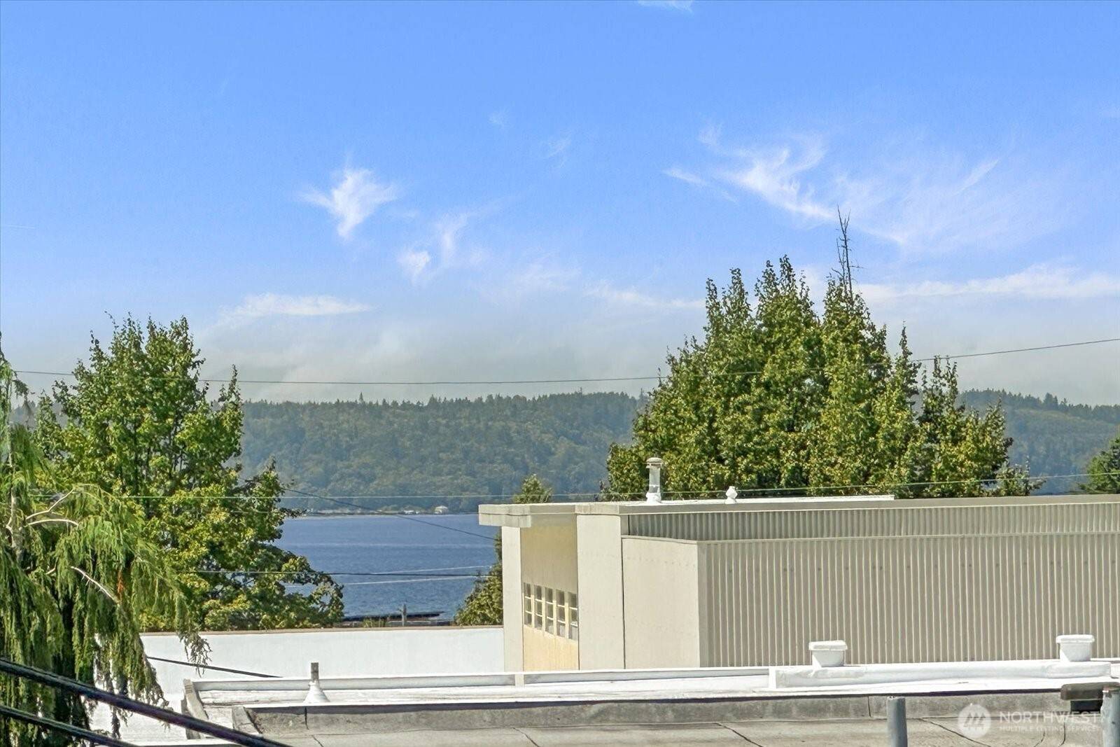 Edmonds, WA 98020,603 7th AVE N #A306