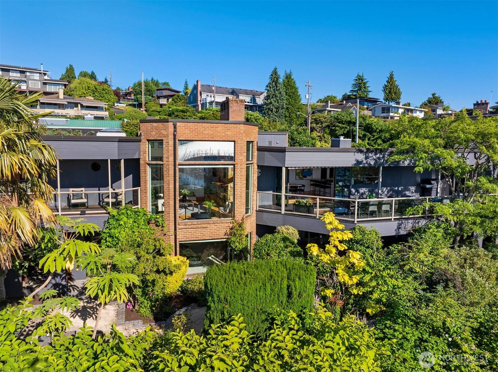 Seattle, WA 98117,6801 36th AVE NW
