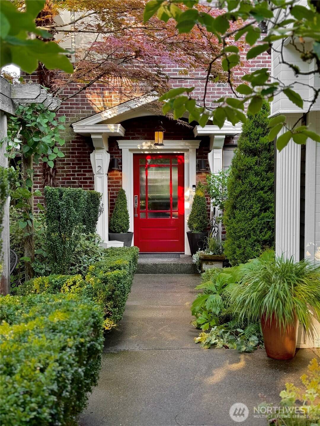 Seattle, WA 98102,1013 Summit AVE E #2