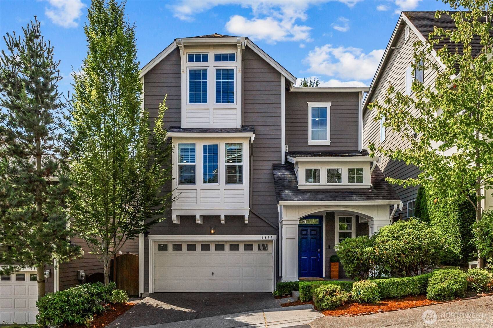 Kirkland, WA 98034,9817 NE 138th PL #20