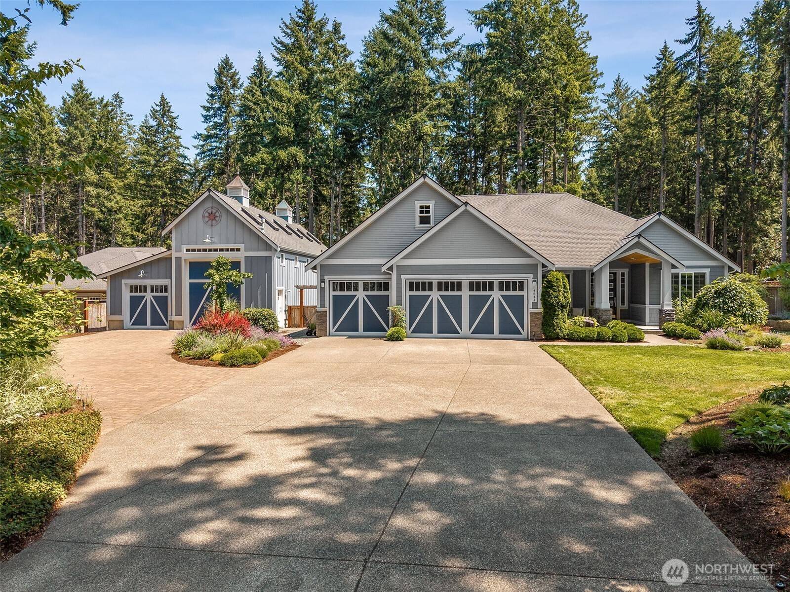 Olympia, WA 98516,4644 Center LN NE
