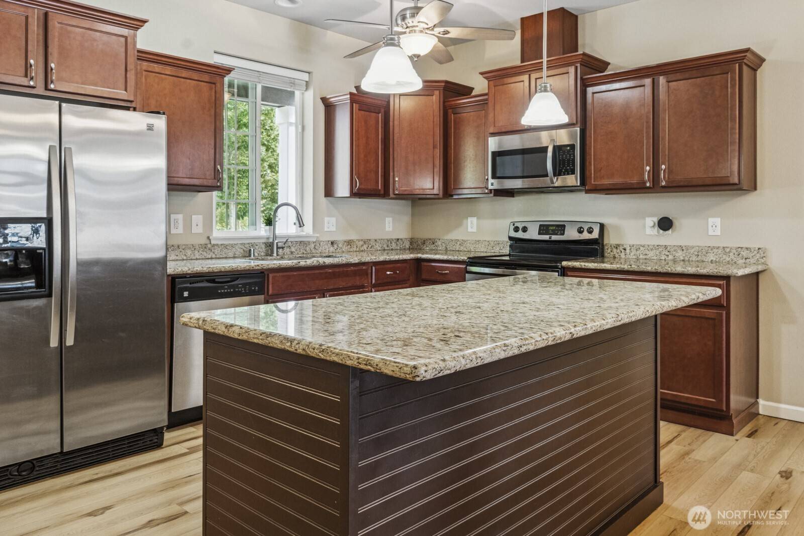 Lacey, WA 98516,7605 Columbia WAY NE