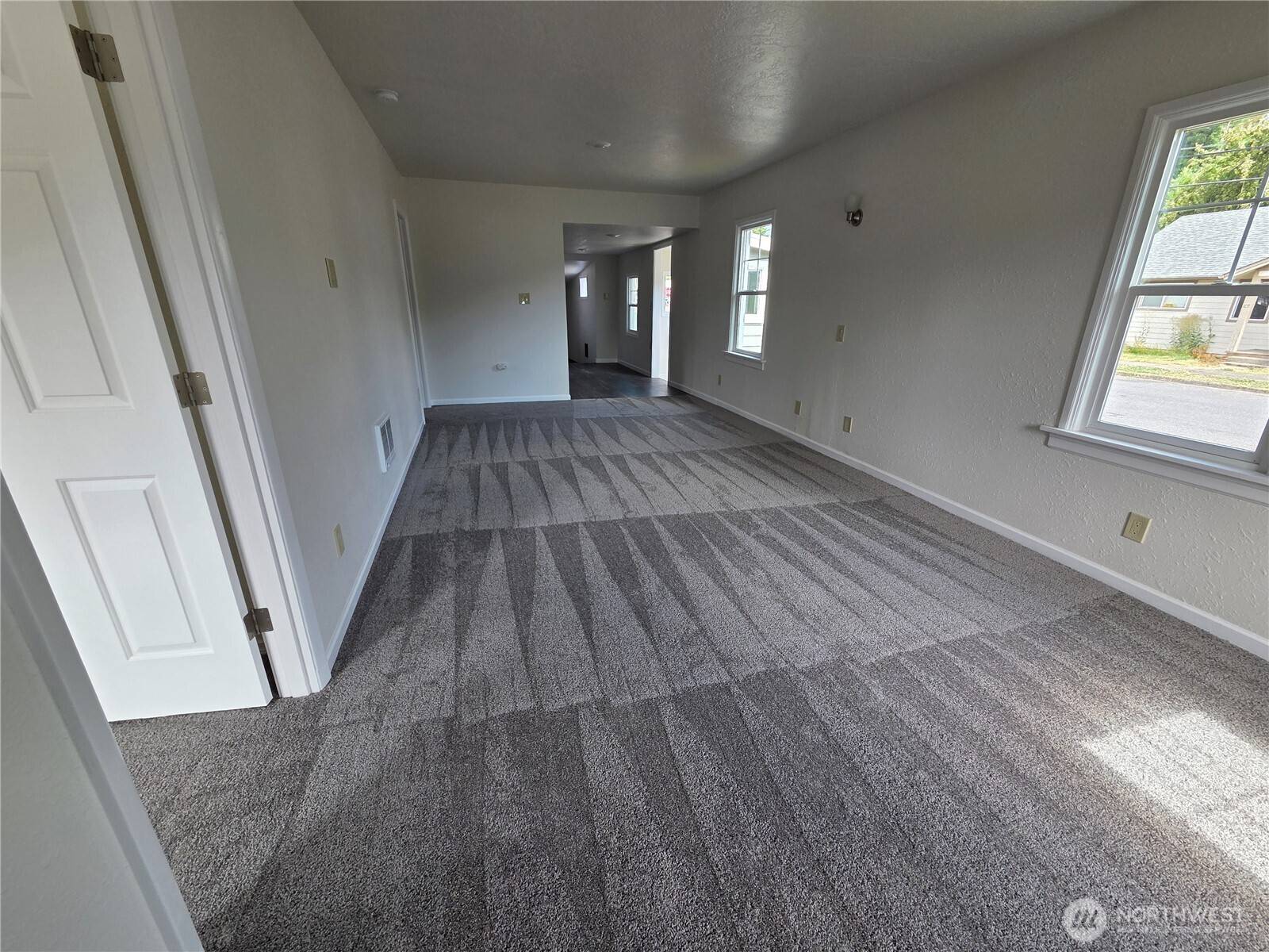 Kelso, WA 98626,201 S 9th AVE