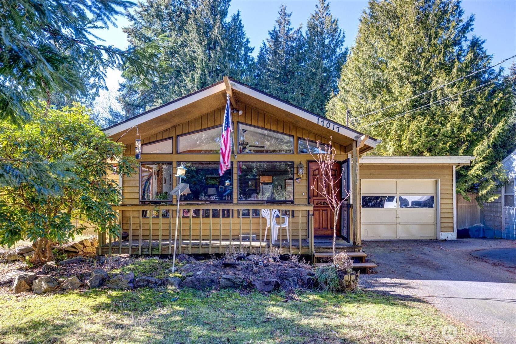 Shoreline, WA 98155,17017 10th AVE NE