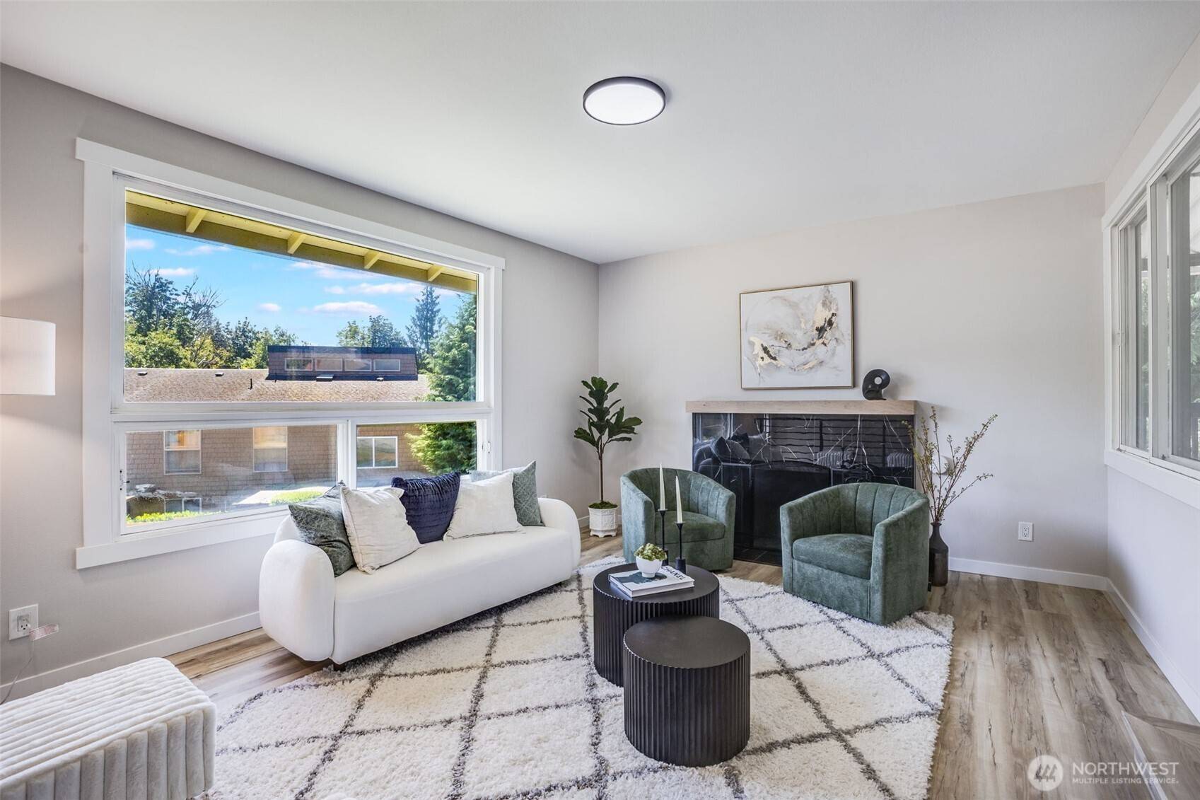 Des Moines, WA 98198,2039 S 232nd PL