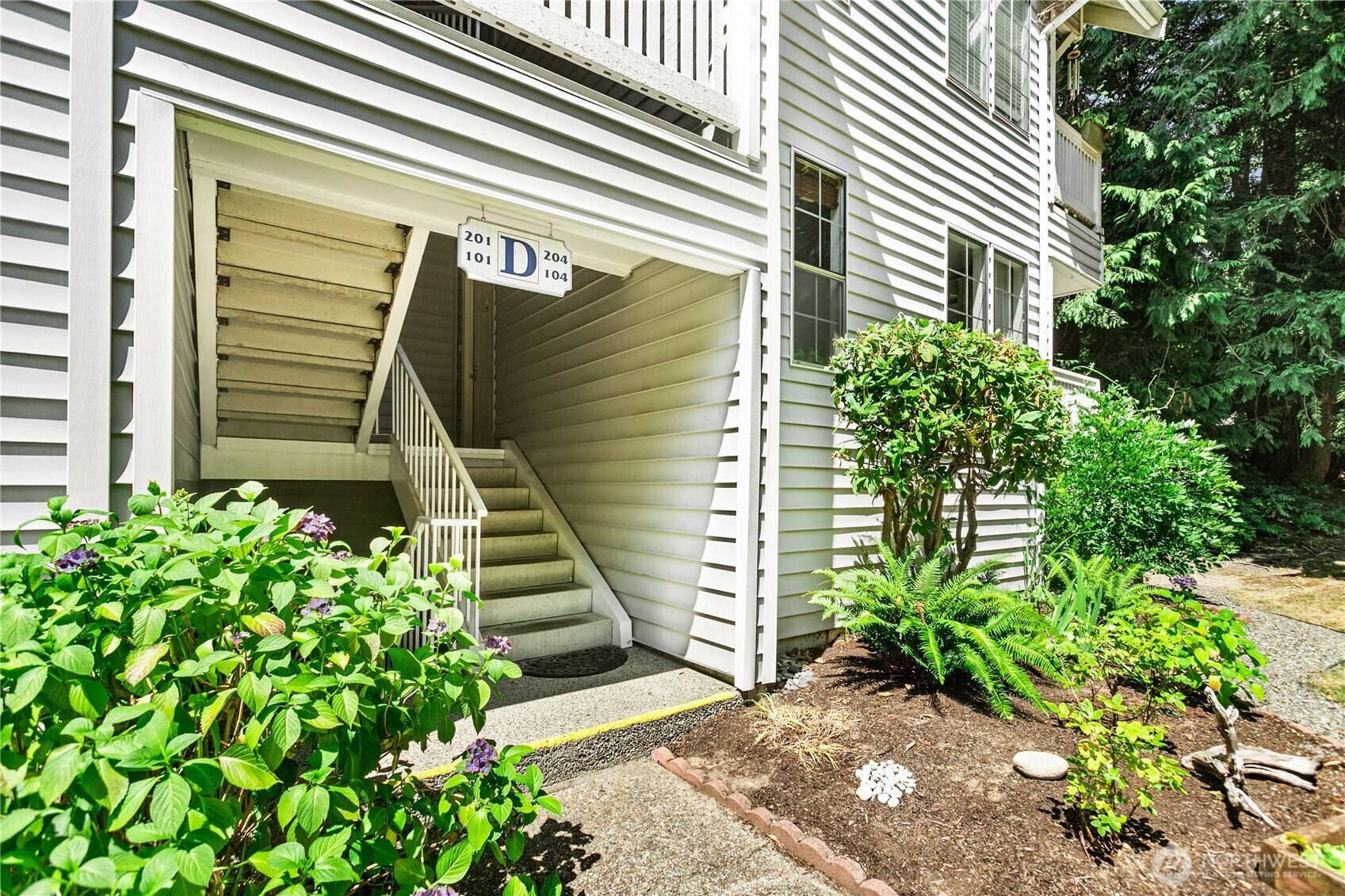 Bremerton, WA 98311,7603 Concord LN NE #D104