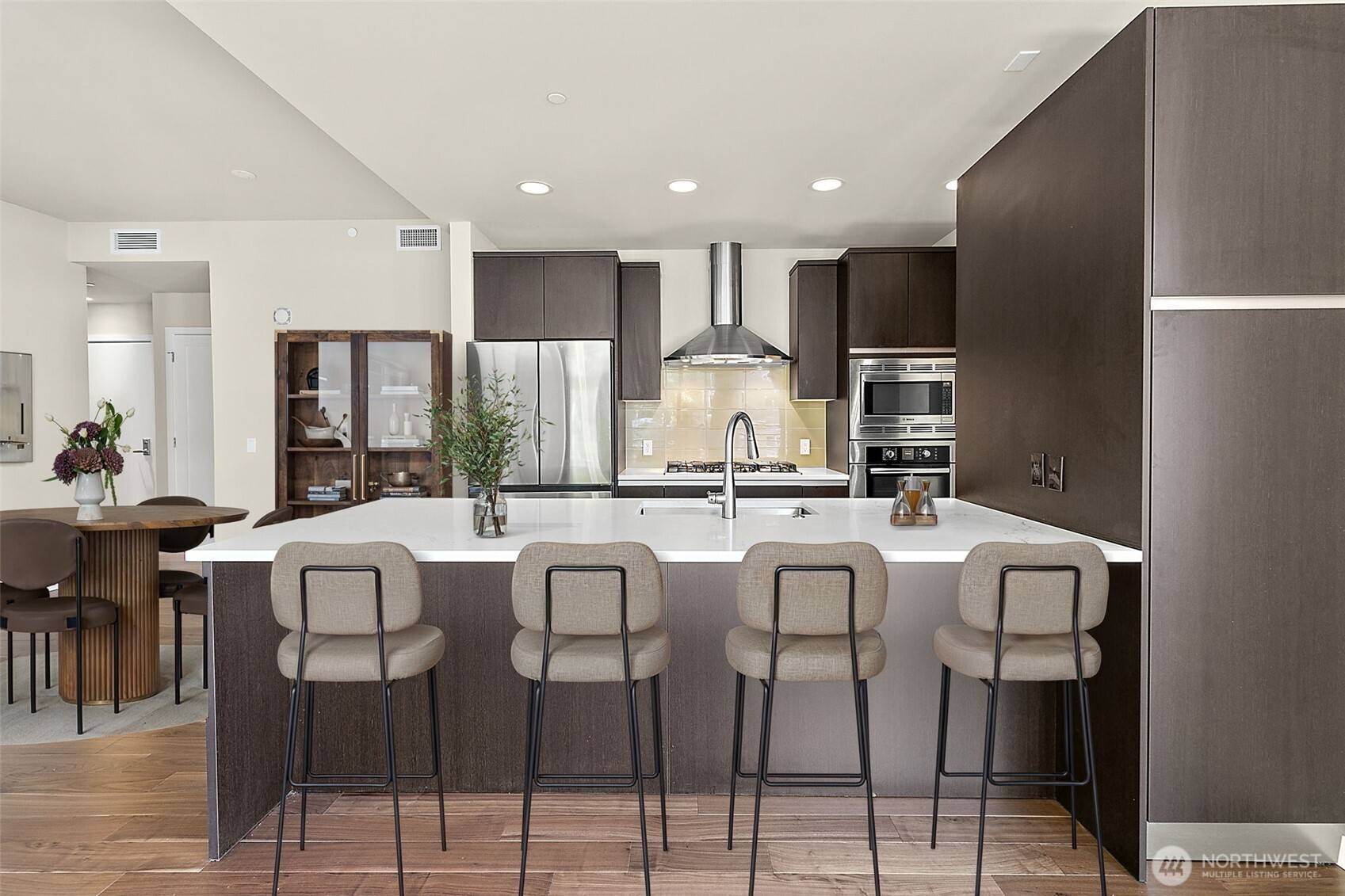 Bellevue, WA 98004,10000 Main ST #504