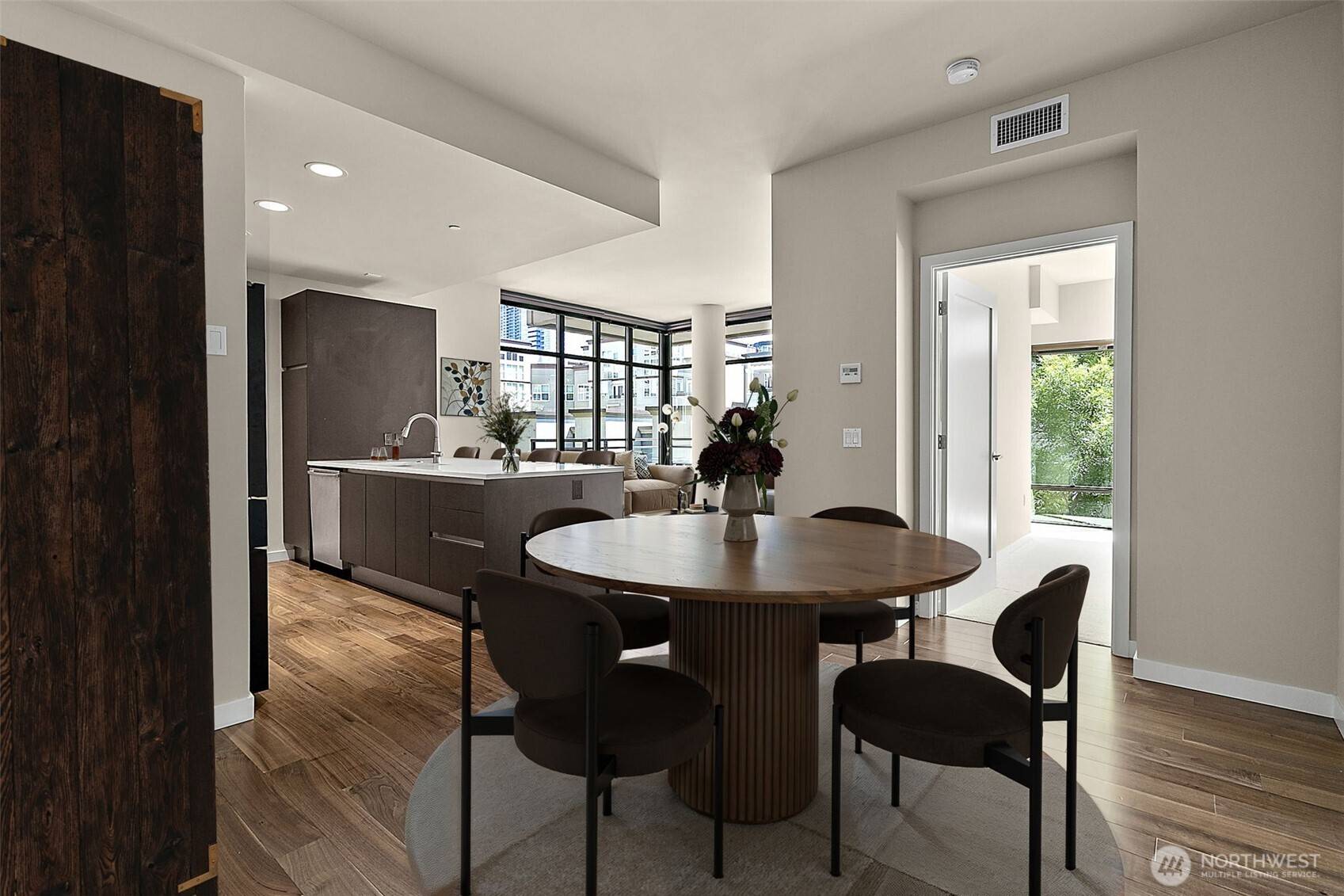 Bellevue, WA 98004,10000 Main ST #504