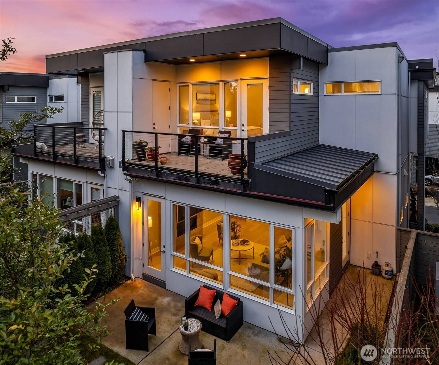 Kirkland, WA 98033,217 4th CT S #7