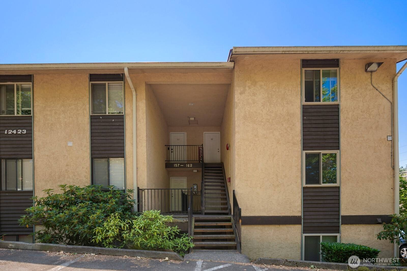 Kirkland, WA 98034,12423 NE 145th PL #B160