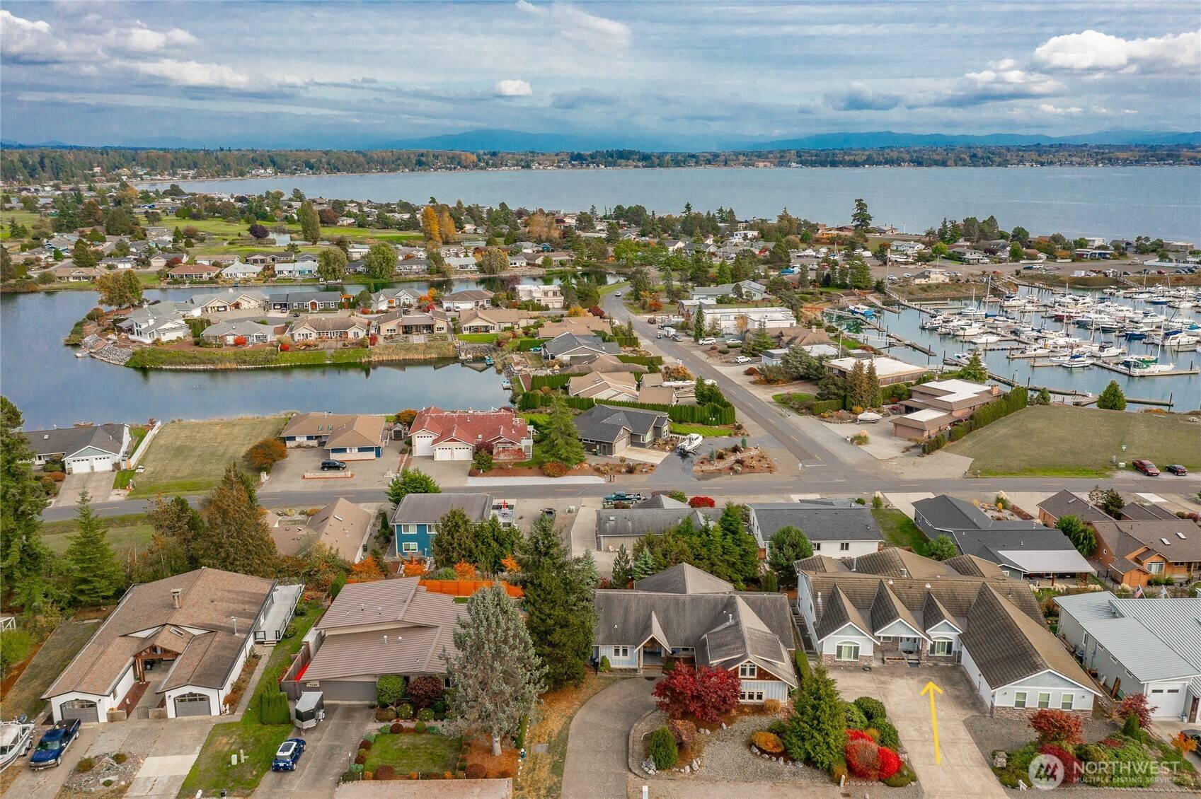 Blaine, WA 98230,8118 Comox RD