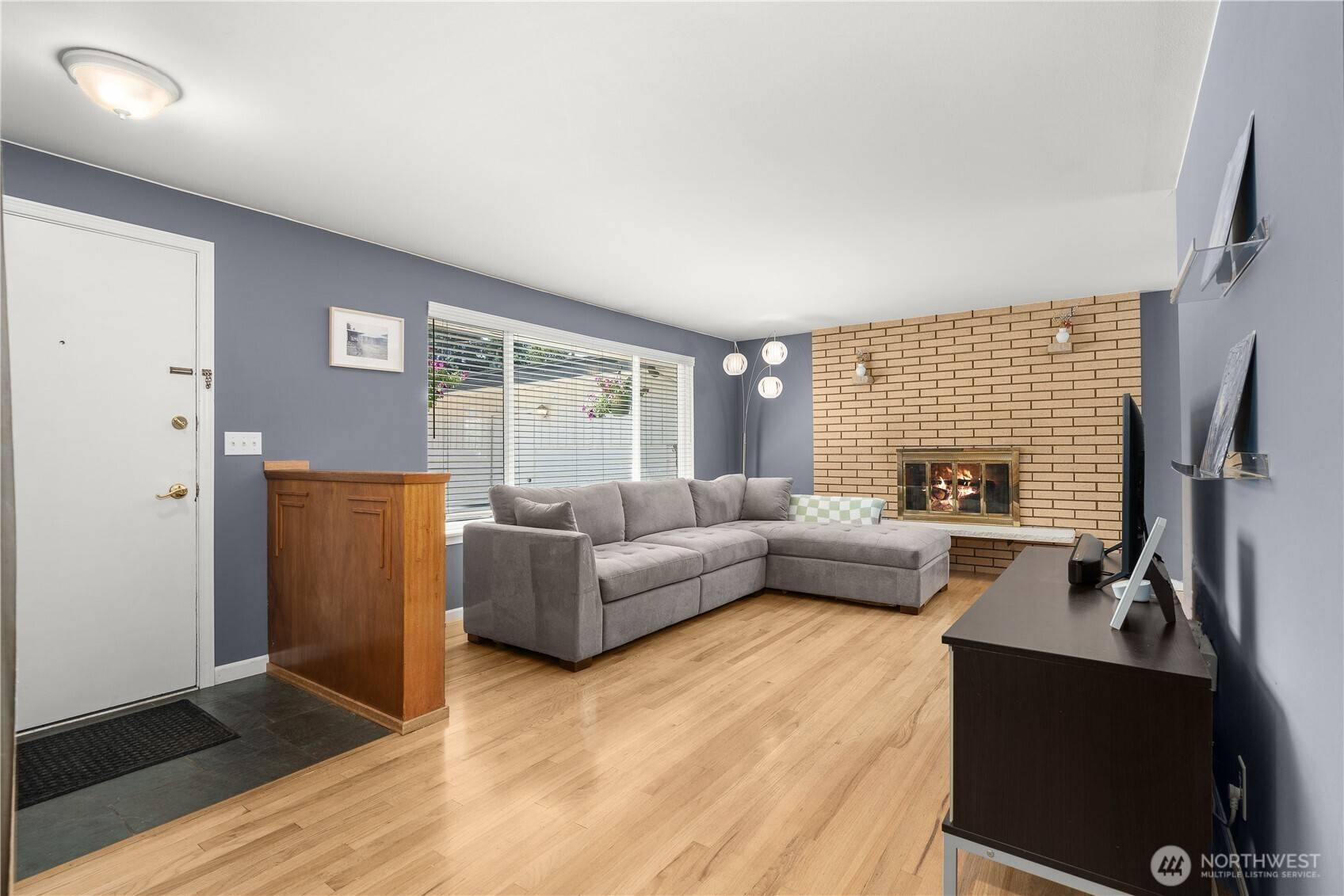 Seattle, WA 98146,420 SW 127th ST