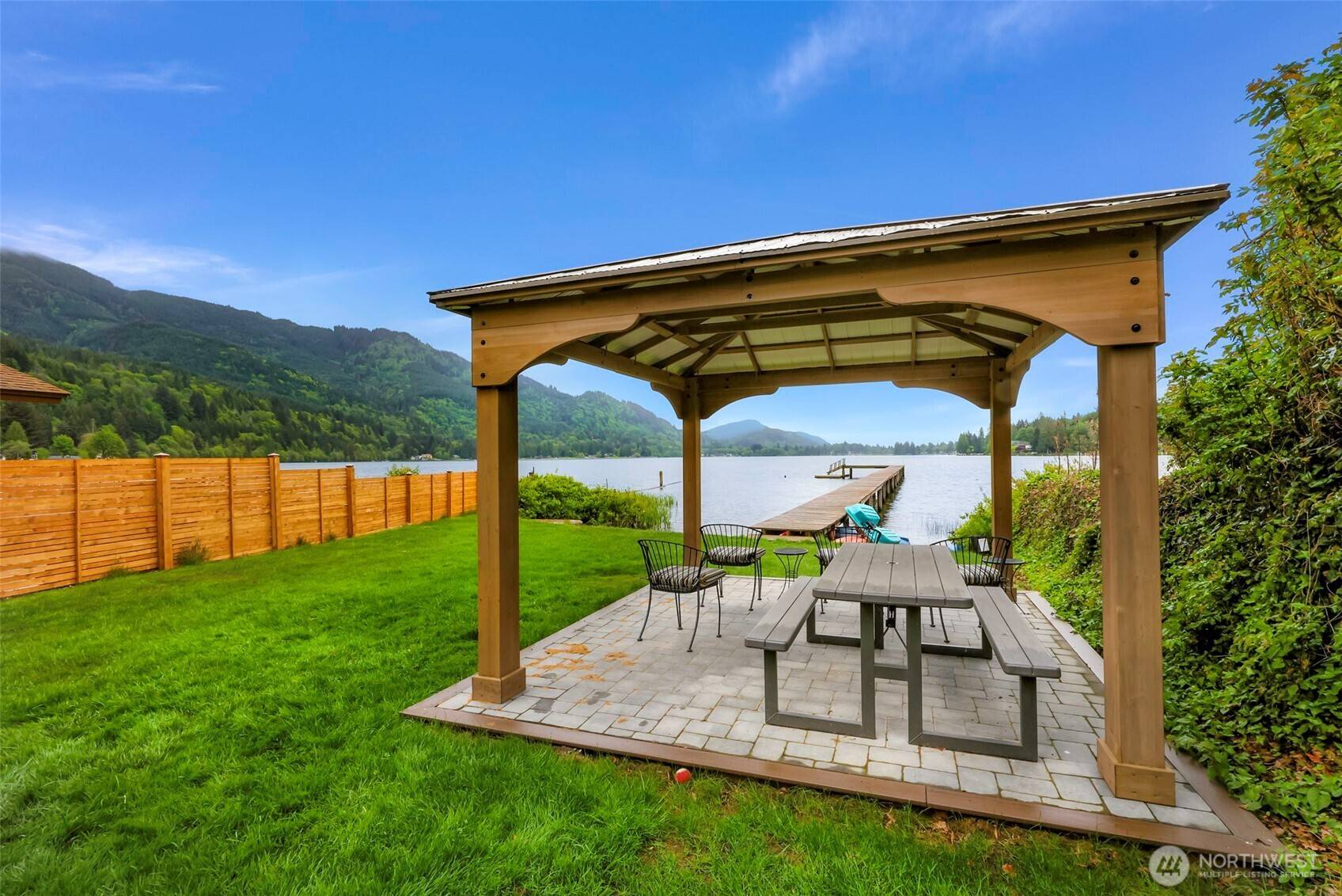 Bellingham, WA 98229,921 Autumn LN #221