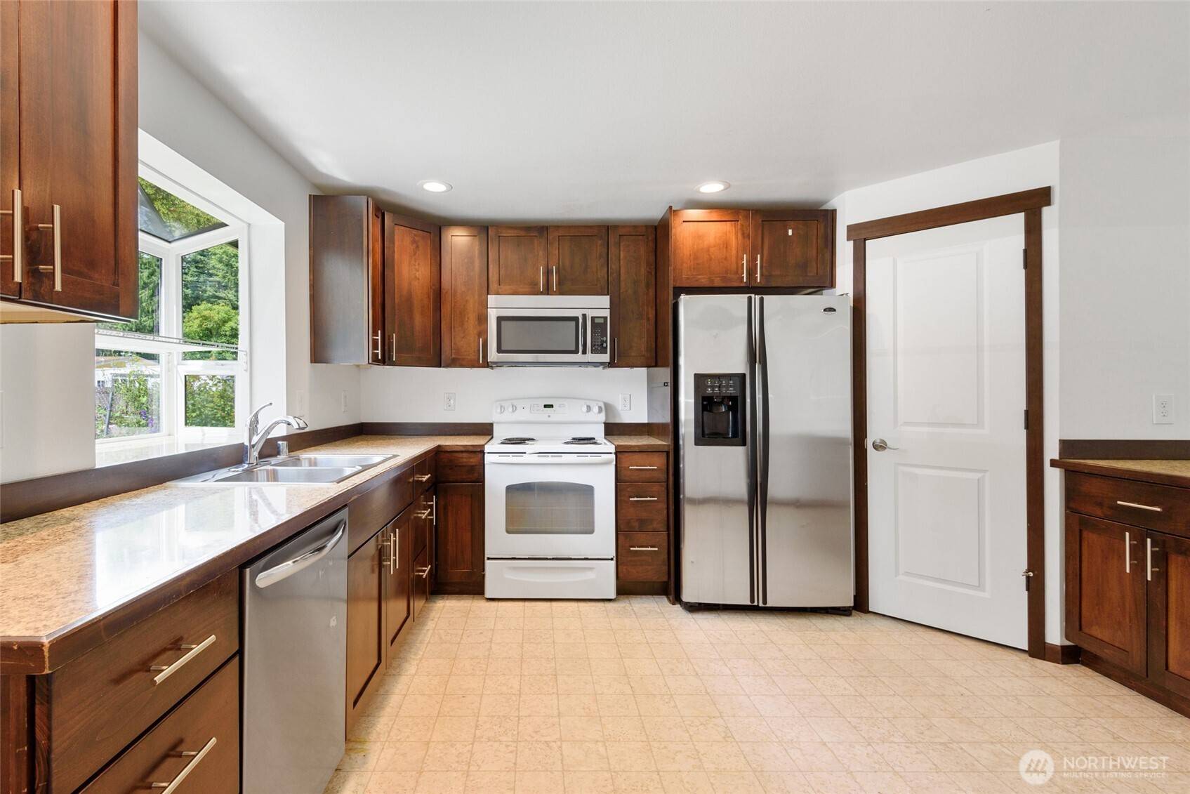 Gold Bar, WA 98251,41329 Larson DR