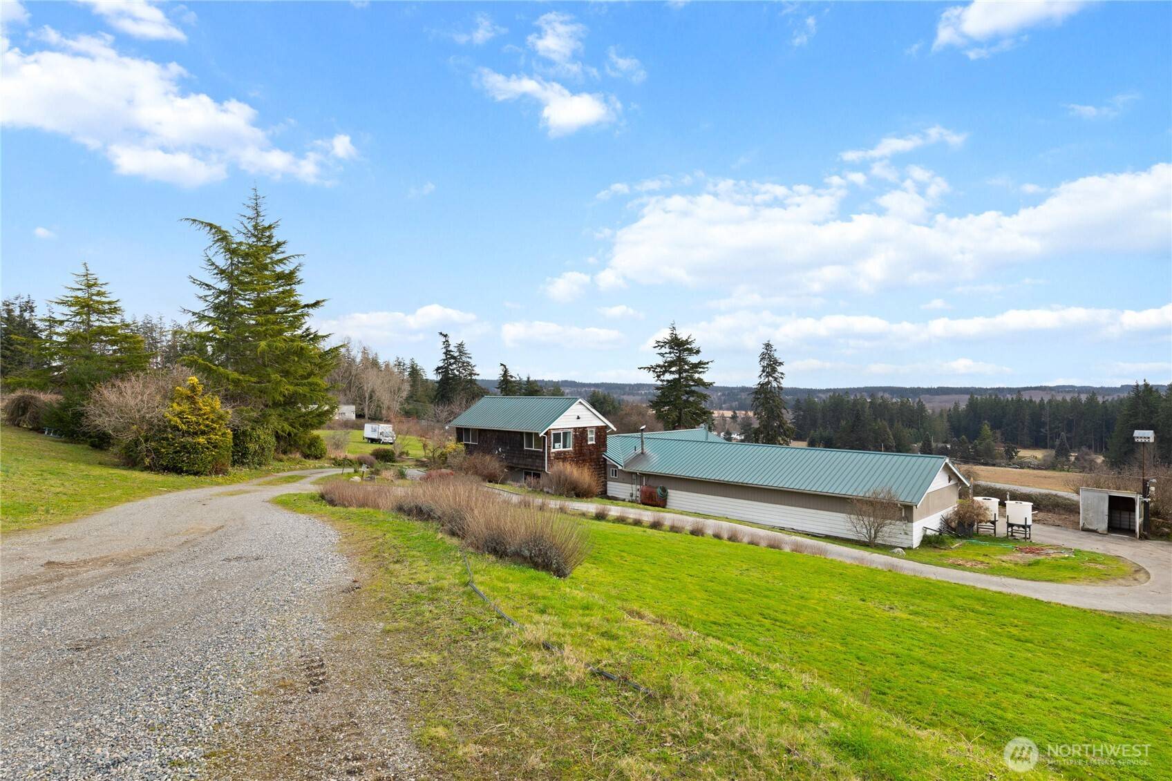 Oak Harbor, WA 98277,486 W Henni RD