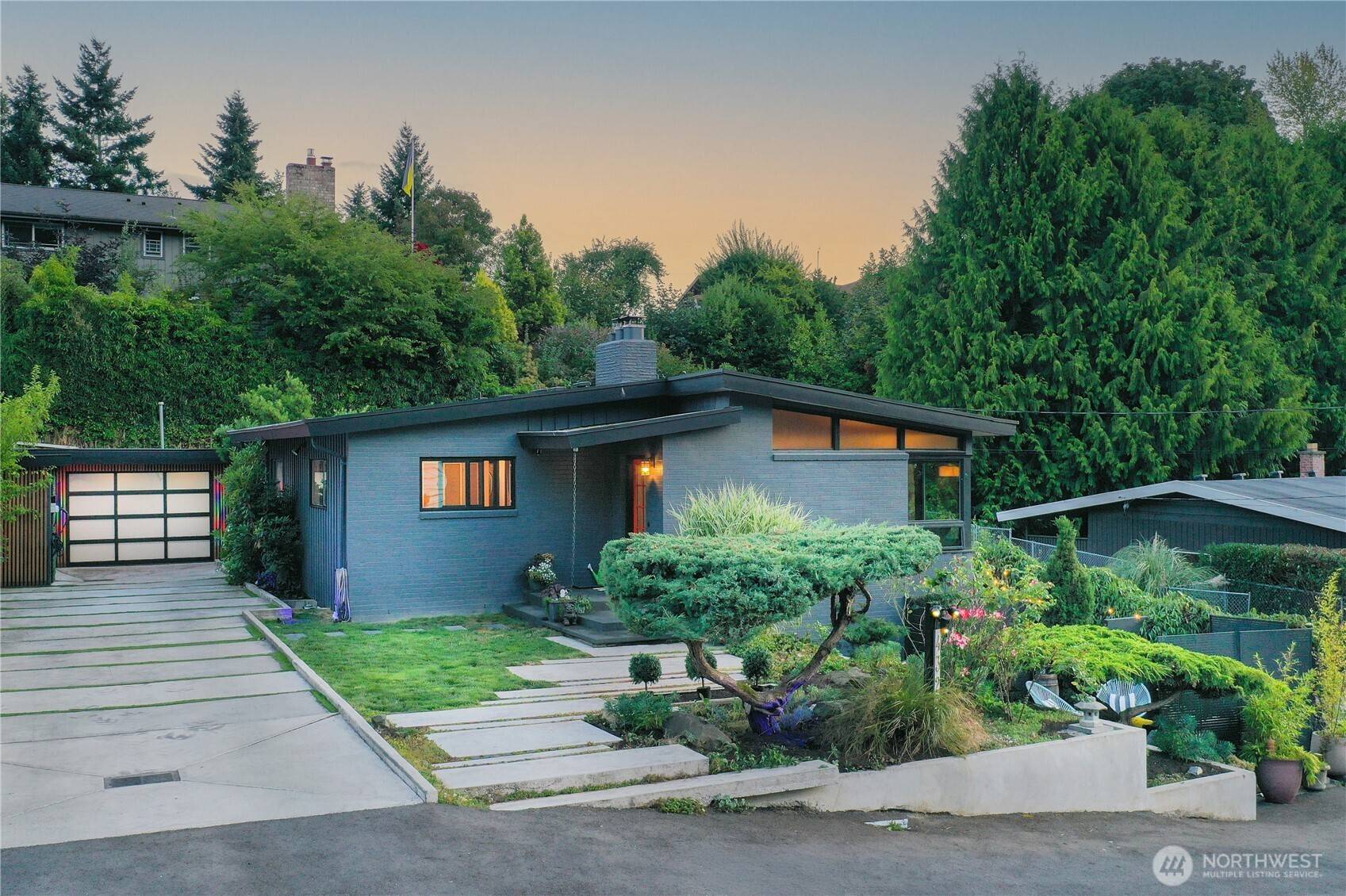 Seattle, WA 98136,4329 SW Cloverdale ST