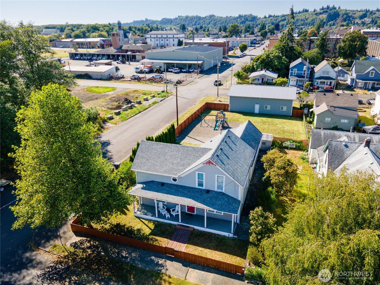 Hoquiam, WA 98550,522 10th Street