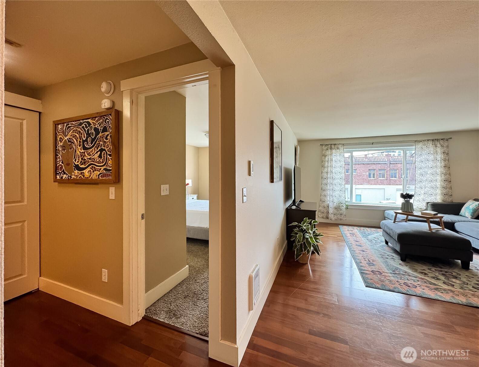 Tacoma, WA 98403,25 N Broadway #308